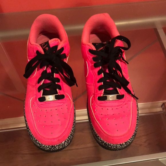 Nike Shoes - Nike Air Force one low gs -hyper pink /black